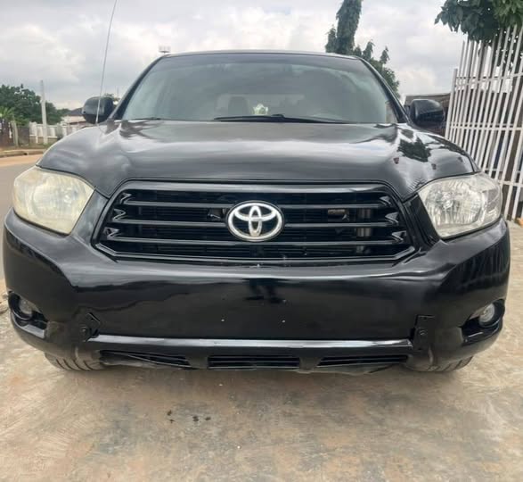 A picture of Toyota highlander 2008 everything is working perfectly