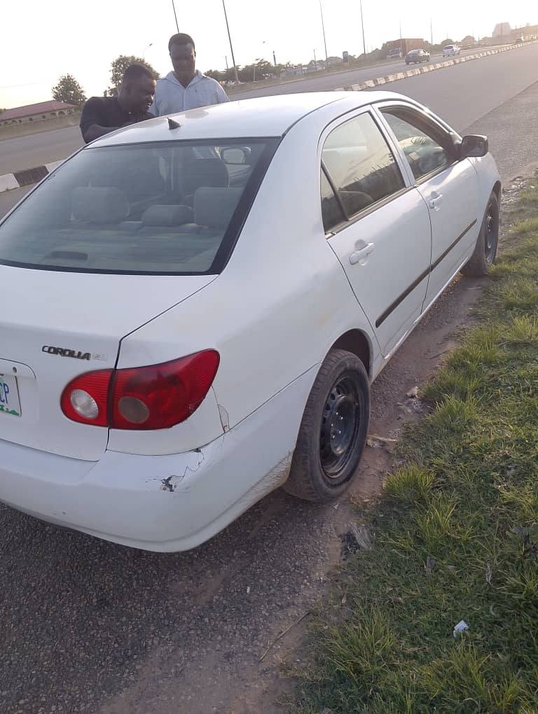 A picture of Toyota Corolla 05