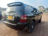 A picture of Toyota kluger Ipo mwanza Million 14.5 Engine safi Gear Box