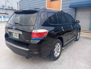 A picture of NEATLY USED 2011 MODEL TOYOTA HIGHLANDER Absolutely nothing to fix