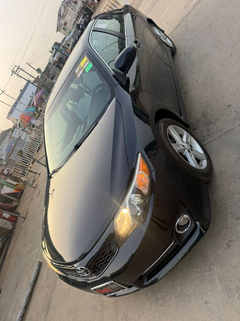 A picture of 2013 Toyota camry se foreign used