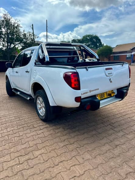 A picture of L200