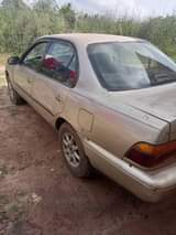 A picture of Toyota Corolla 1998 available