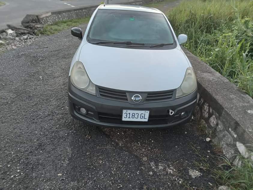nissan ad wagon