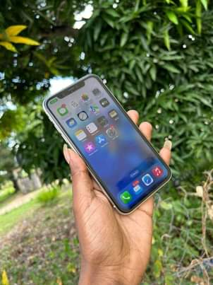 A picture of iPhone 11 64GB
