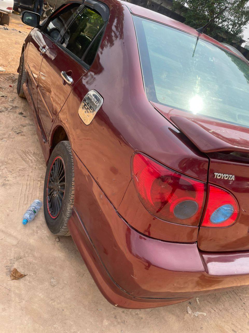A picture of Toyota CorollaS 2005