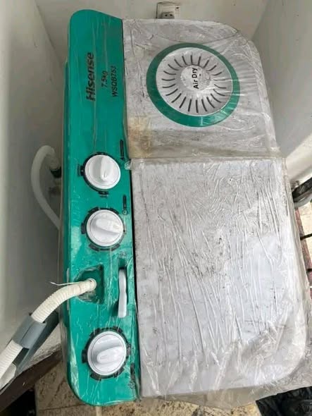 A picture of Hisense 7 5kg washing machine sound 140k is negotiable