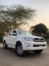 used toyota hilux