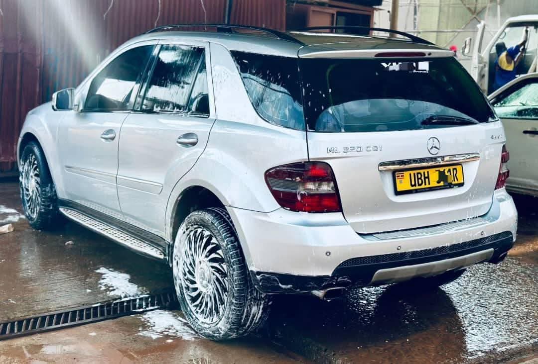 A picture of ML 320 CDI