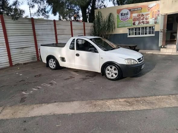corsa utility under r50000