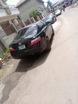 A picture of 2009 TOYOTA Camry this car is what a full option