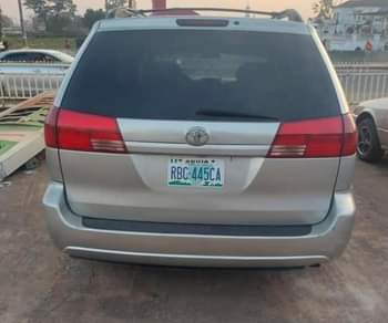 A picture of Toyota Sienna 2005 model In good condition Location Abuja Price