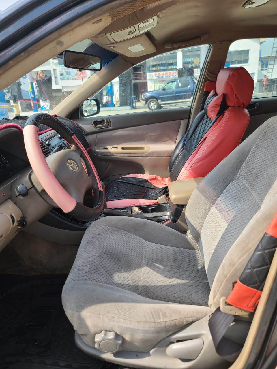 A picture of DISCOUNT QUICK SALES SUPER CLEAN REGISTERED 2004 TOYOTA CAMRY 4PLUGS