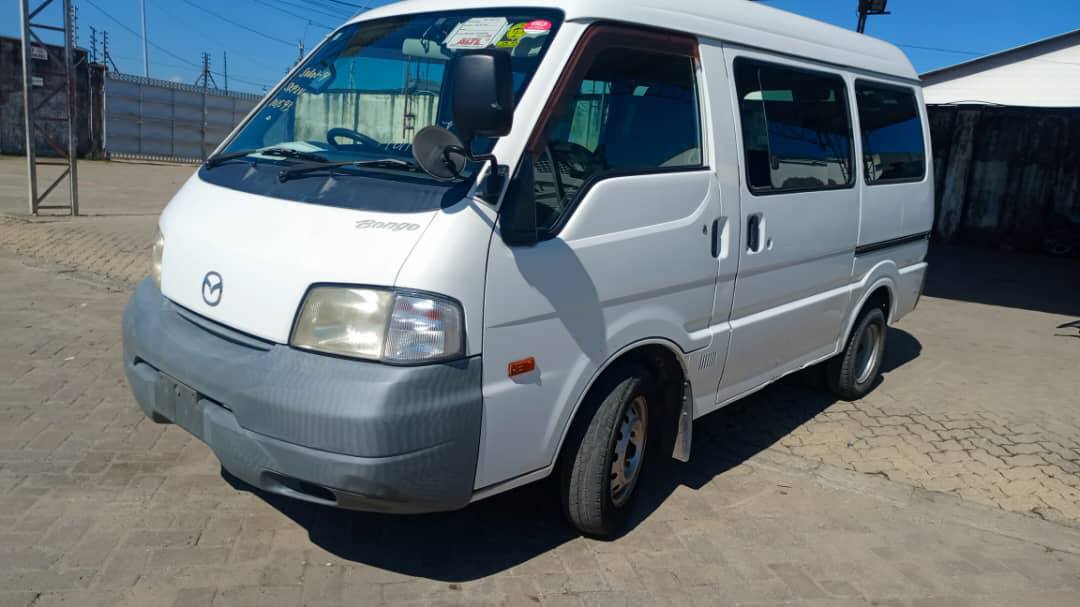 A picture of Mazda bongo van