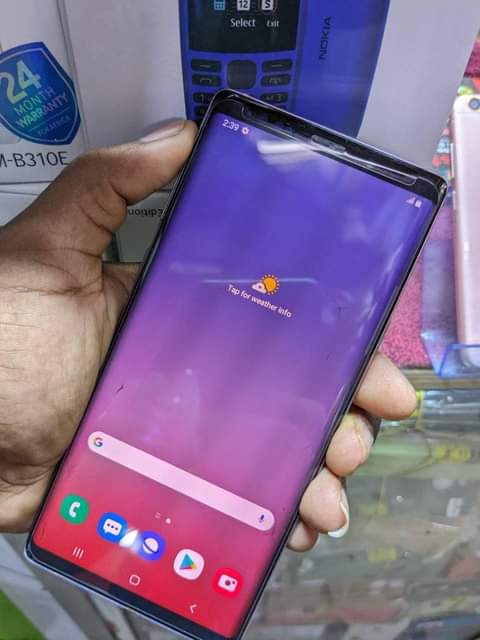 A picture of Samsung note 9