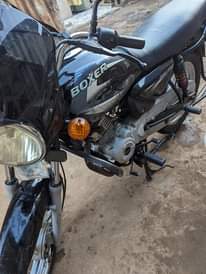 A picture of Pikipiki imetunzwa sana wahi chap njoo na fundi wako ukague