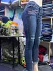 A picture of Skinny jeans