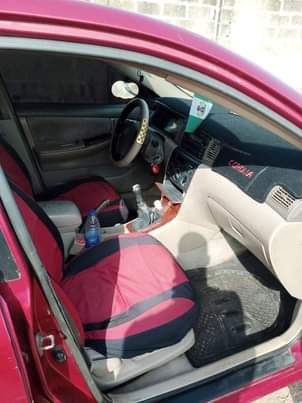 A picture of Toyota Corolla 04