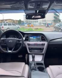A picture of 2014 HYUNDAI SONATA