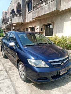 A picture of Honda City 06 manual transmission