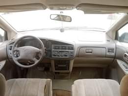 A picture of Toyota Sienna 2001 model Tokumbo Standard Everything working perfectly fine