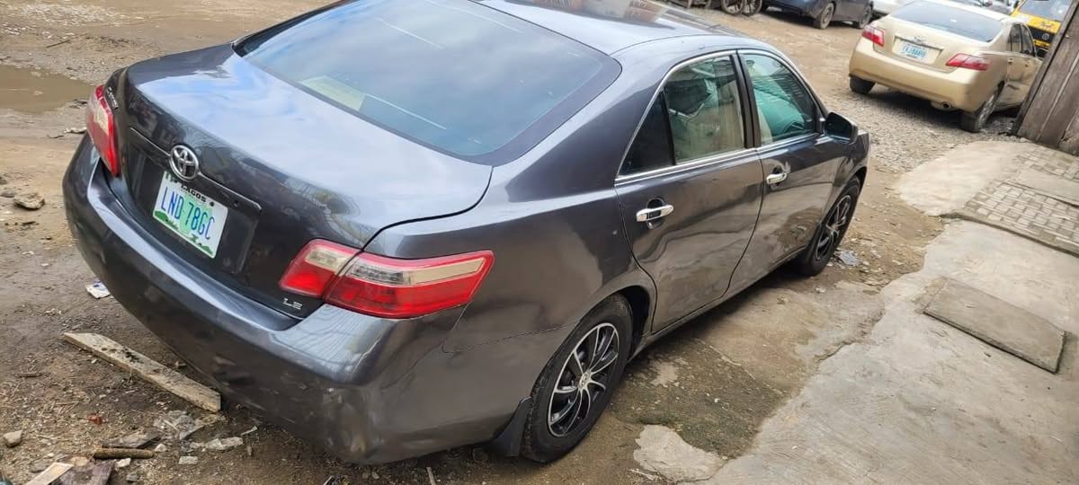 A picture of Toyota CAMRY 2007