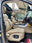A picture of Range rover