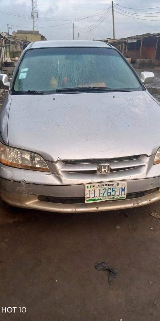 A picture of car