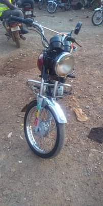 A picture of 2020 Bajaj Boxer 100