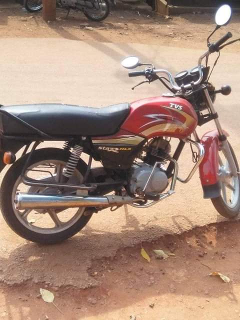 A picture of 2001 Bajaj Tvs