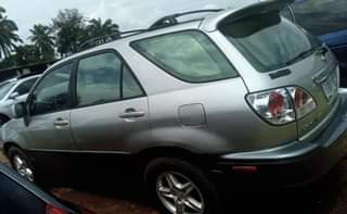 A picture of highest grade Lexus Rx 300 buy and drive and everything