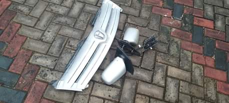 A picture of Show side mirror