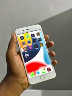 A picture of iphone 7 plus 128GB