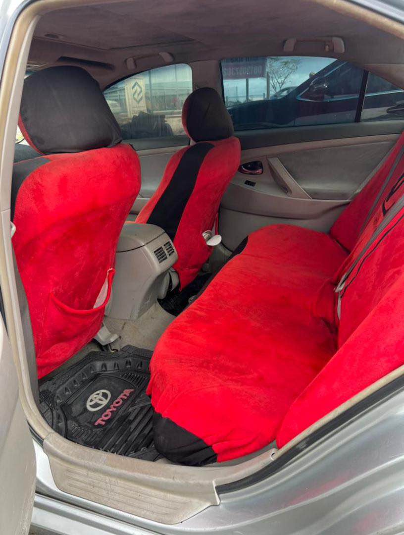 A picture of Toyota Camry Hybrid 2008
