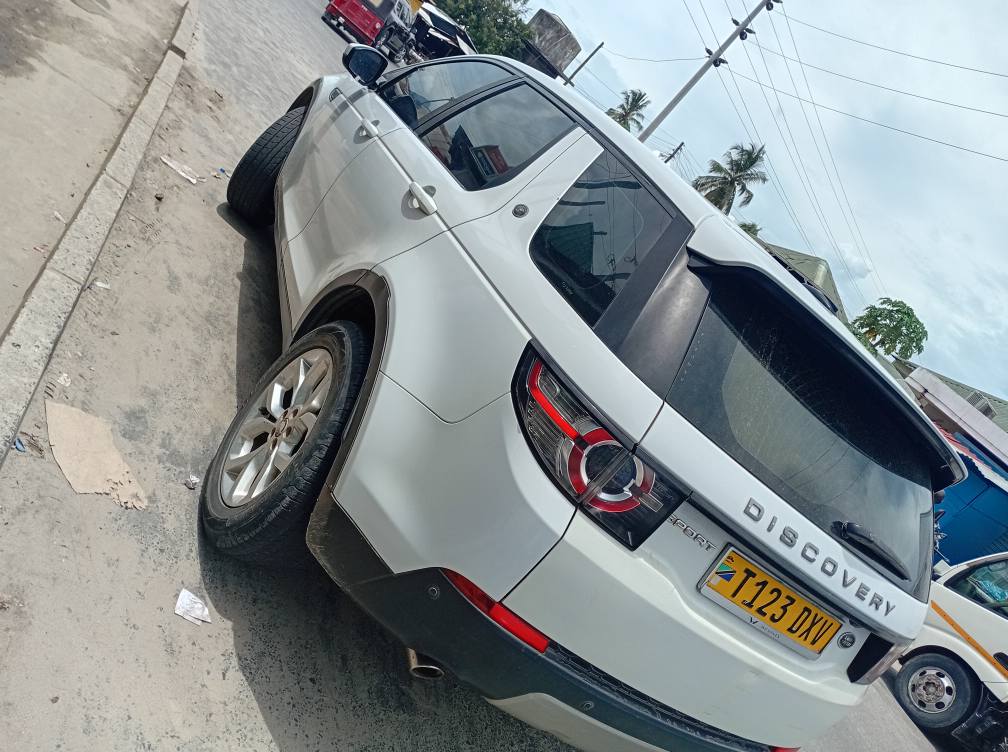 A picture of LANDROVER DISCOVERY HSE