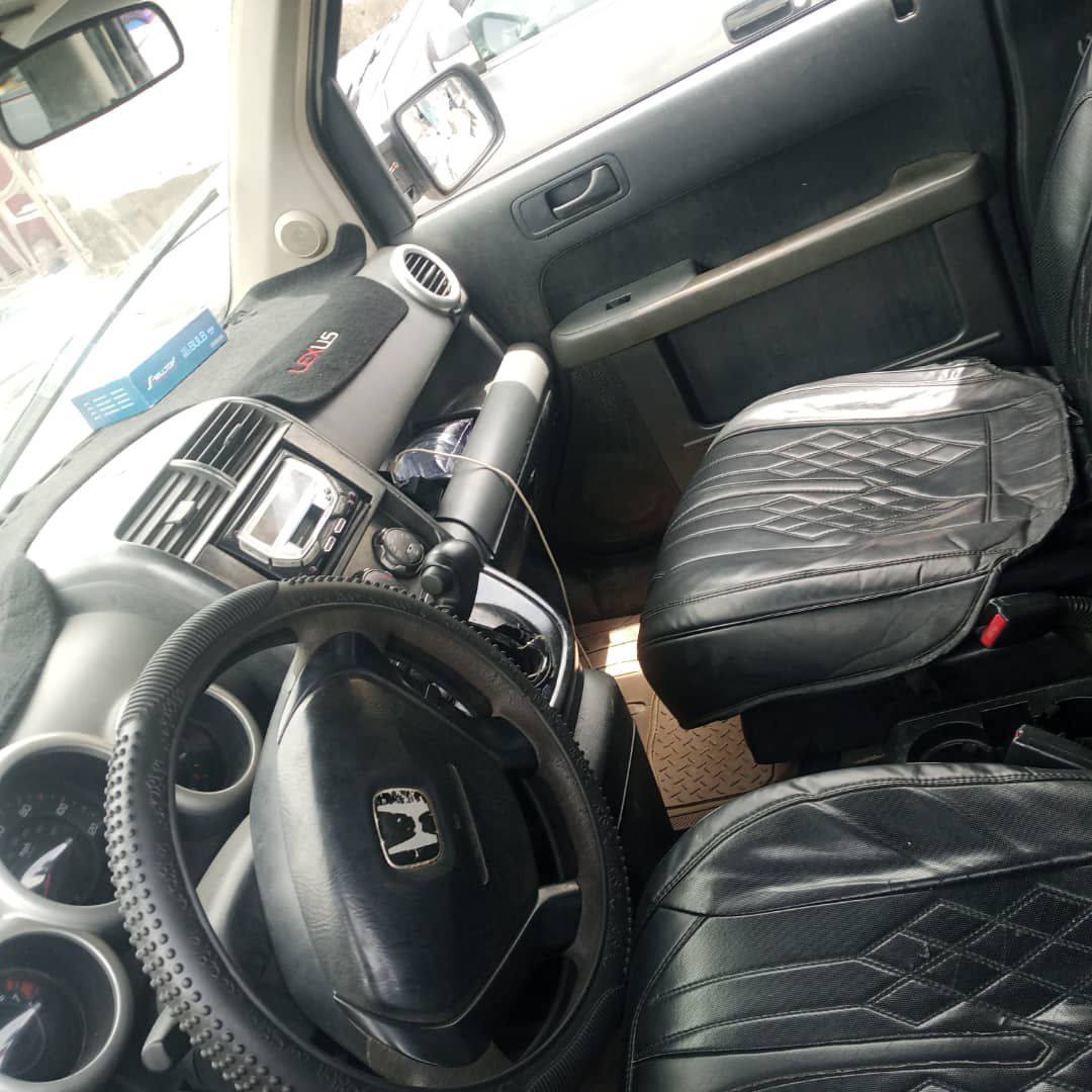 A picture of Honda element