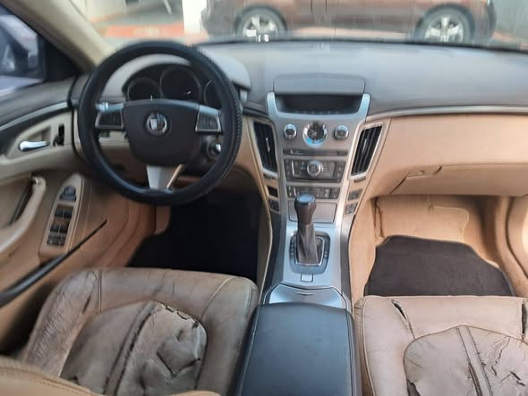 A picture of 2005 Escalade
