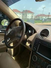 A picture of Mercedes Benz mL350 2008 Everything is working perfectly Chilling air
