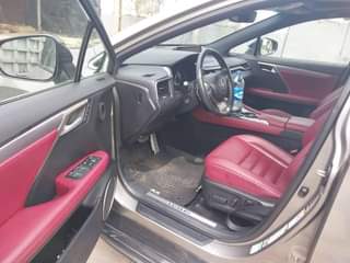 A picture of Sparkling Silver RX 350 f spot 2018 model full option