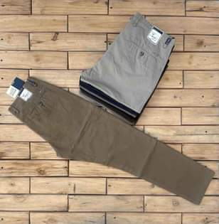 A picture of TSH 25 000 Size 30 40 Piga Whatsapp 255719748942 Kariakoo