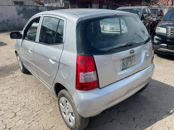 A picture of Awoof Deal Kia Picanto 2005 Manual Drive