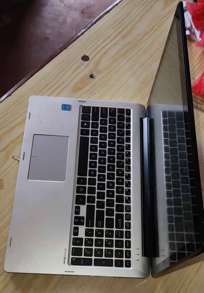 A picture of ASUS