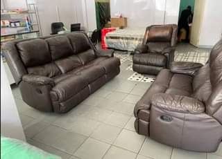 classifieds/furniture sofas