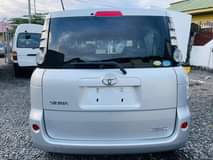 A picture of Toyota sienta