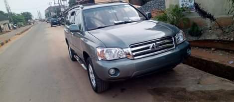 A picture of Sharp Toyota Highlander