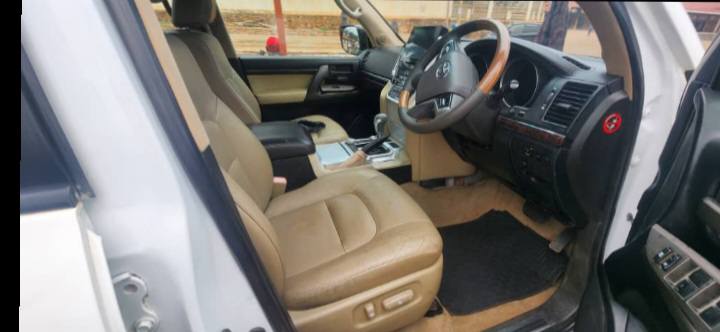 A picture of Land cruiser