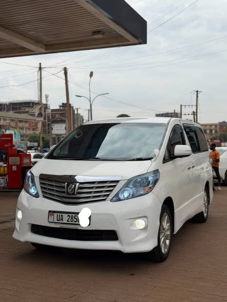 A picture of Alphard 2010 2 4cc