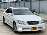 A picture of Toyota crown athletic