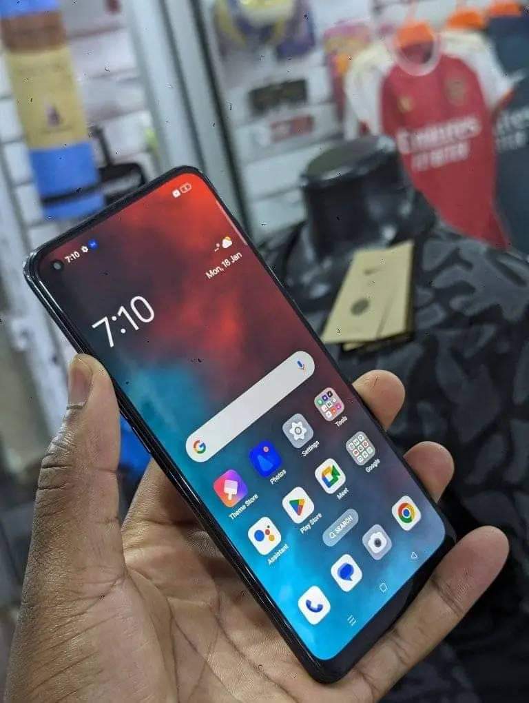 A picture of Oppo Reno 5f