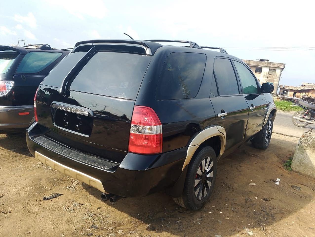 A picture of 2004 Honda mdx